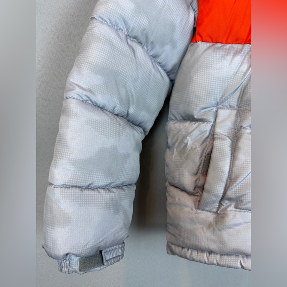 Minus Zero Silver Camo Hooded Puffer Coat- Size Small (8) - Picture 4 of 9